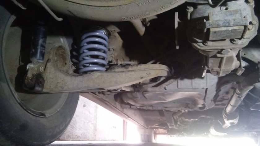 Задняя подвеска Шариот Грандис