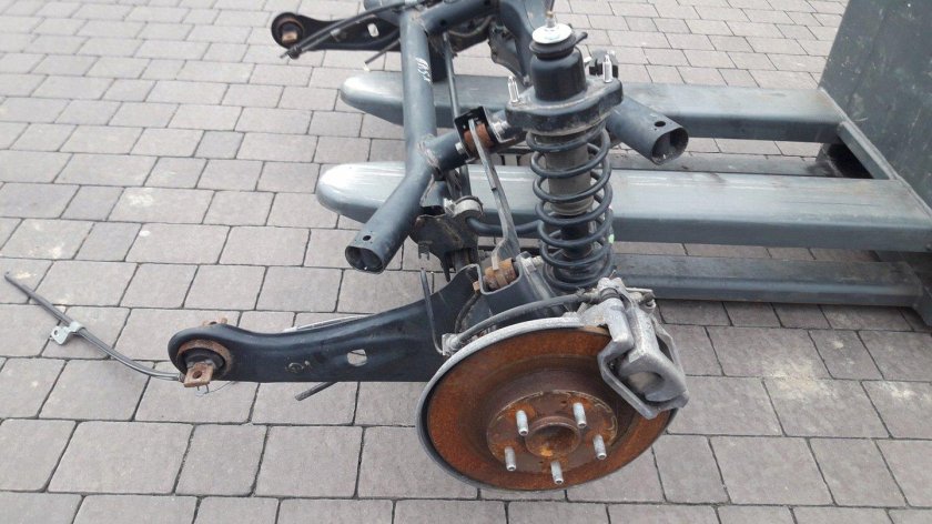 Mitsubishi Outlander 2012 задняя подвеска