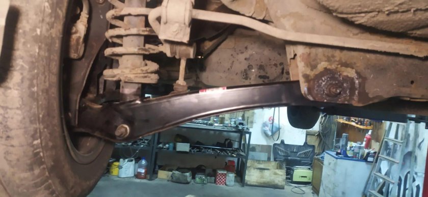 Задняя подвеска Лансер 9 1.6