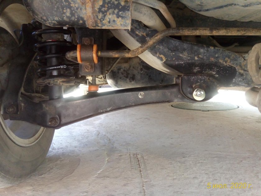 Задняя подвеска Mitsubishi Airtrek