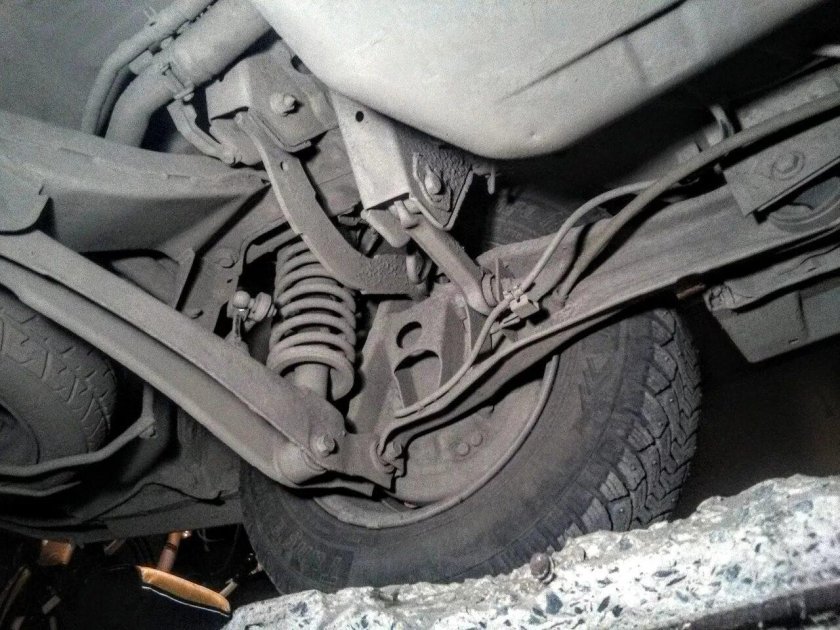 Подвеска Митсубиси Дион