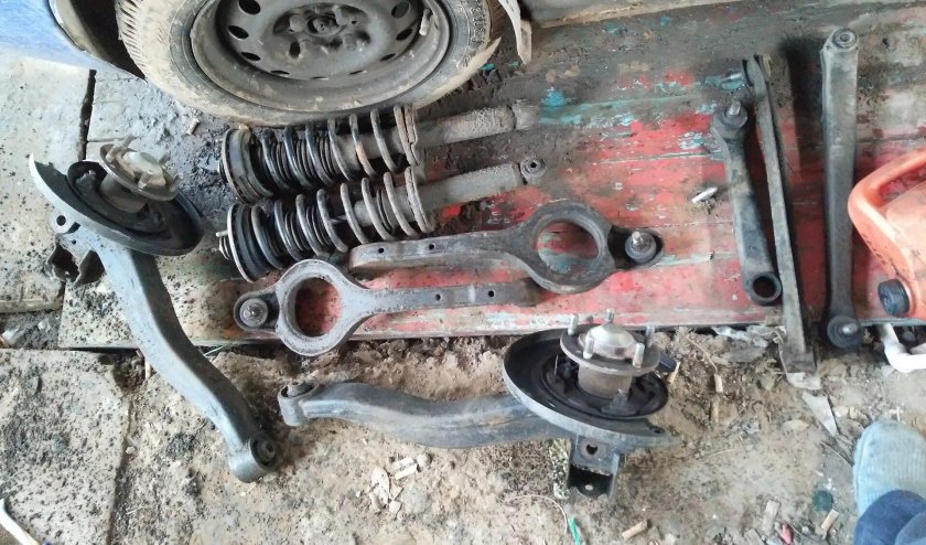 Митсубиси Диамант 1 задняя подвеска