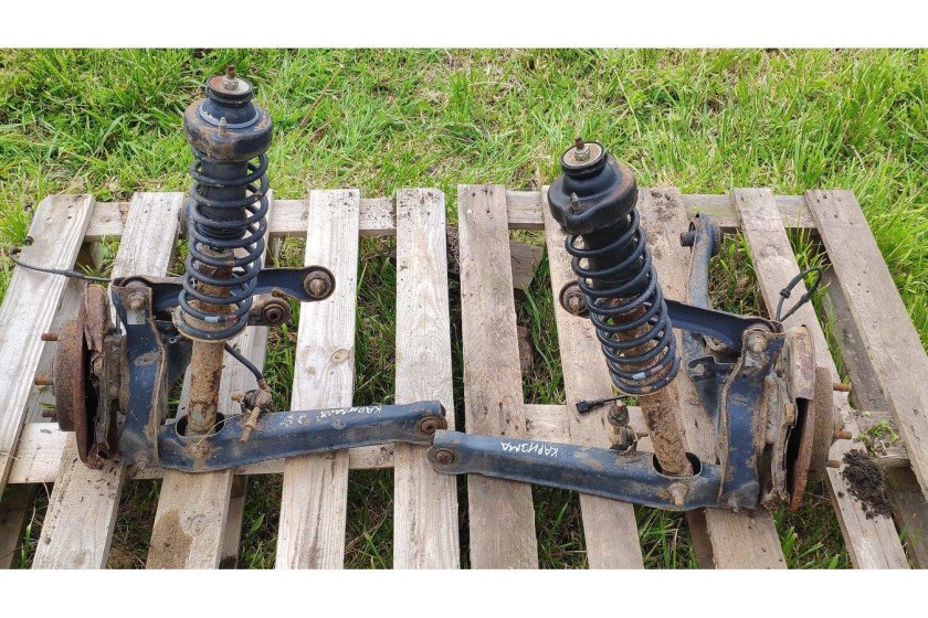 Задняя подвеска Митсубиси Каризма 2003