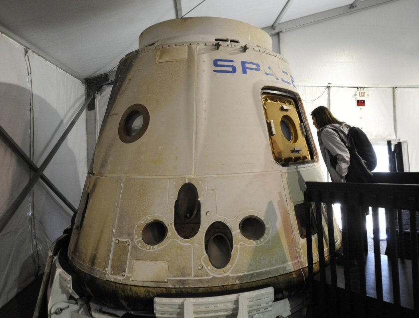 Dragon SPACEX шаттл