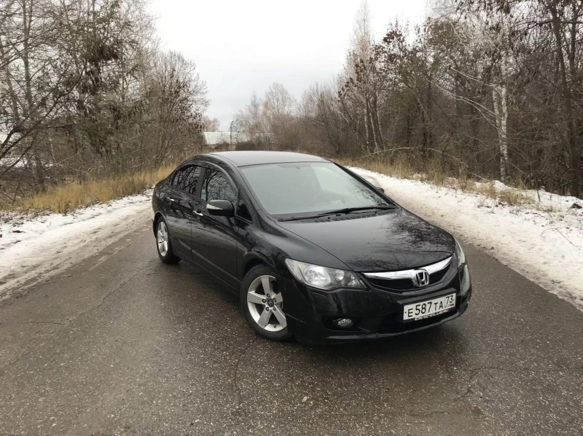 Honda Civic 4d черная