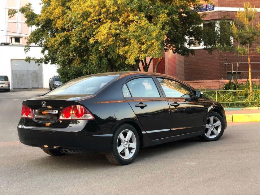 Honda Civic 8 седан черный