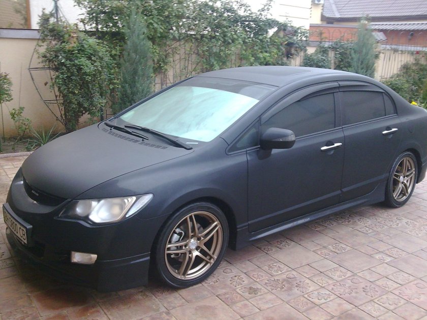Хонда Цивик черная матовая