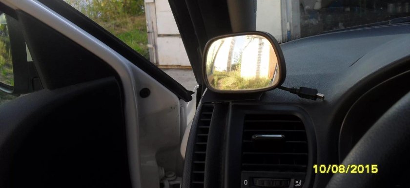 Зеркало мёртвых зон в салон автомобиля