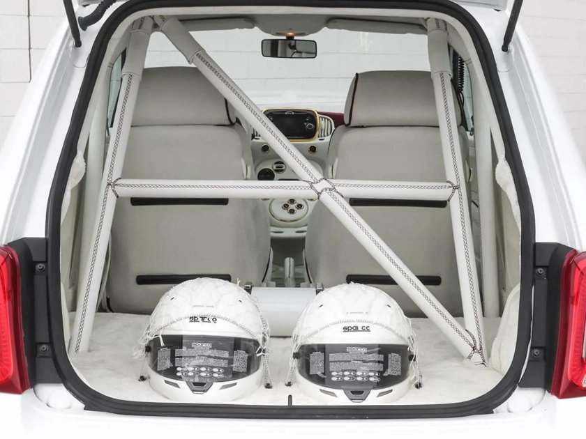 Fiat 500e багажник