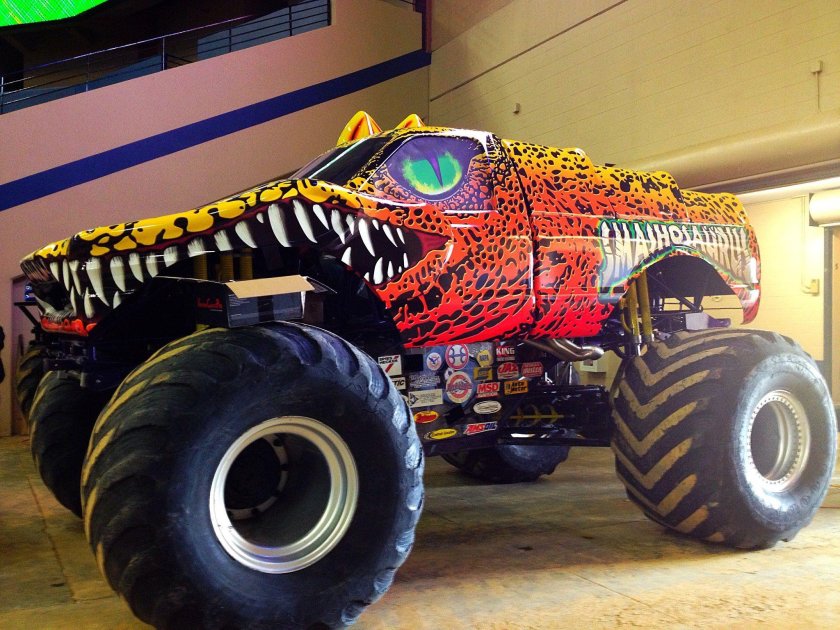 Монстр трак монстр трак