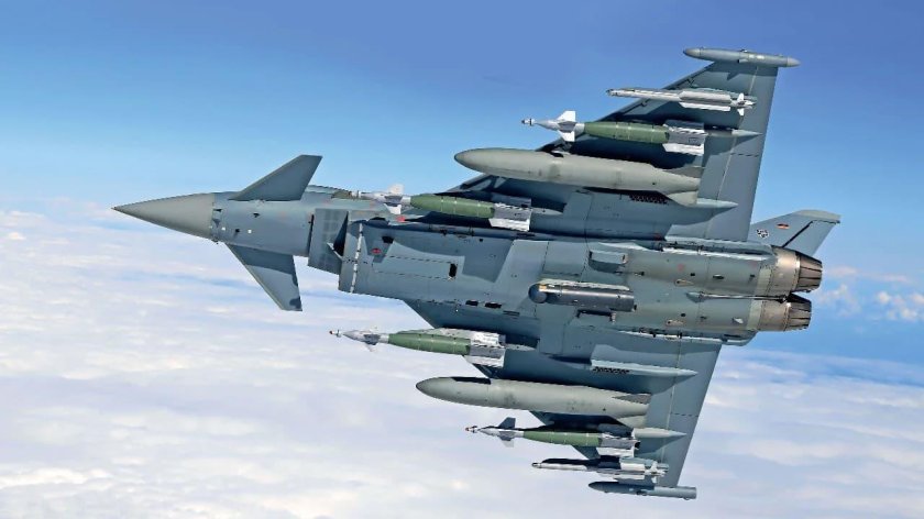 Cамолет Eurofighter Typhoon