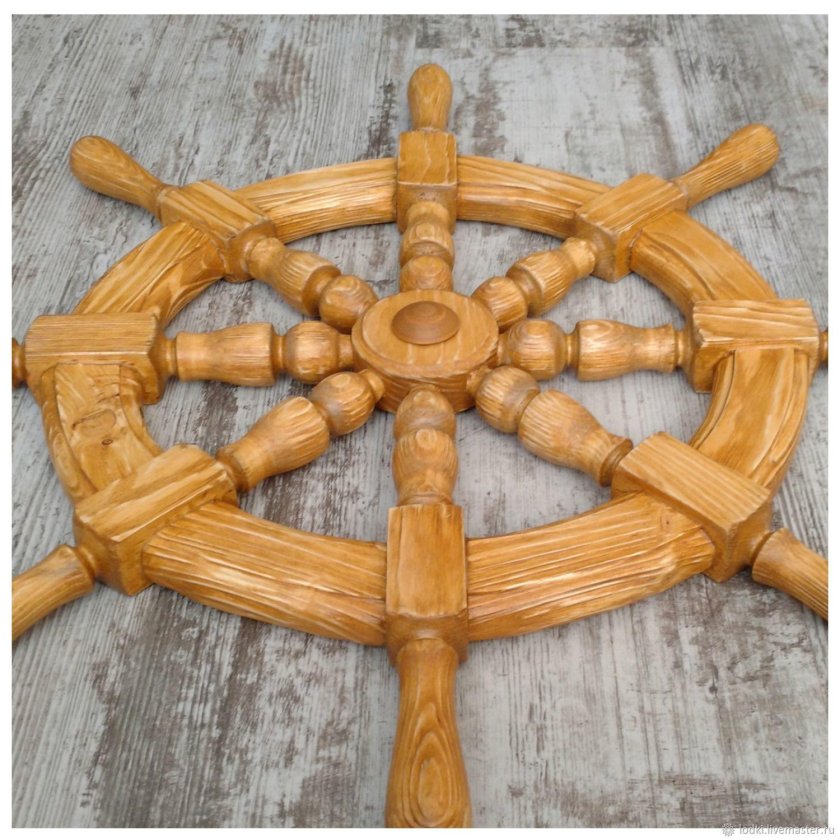 Штурвал деревянный