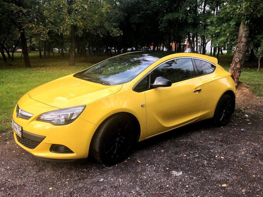 Opel Astra j GTC