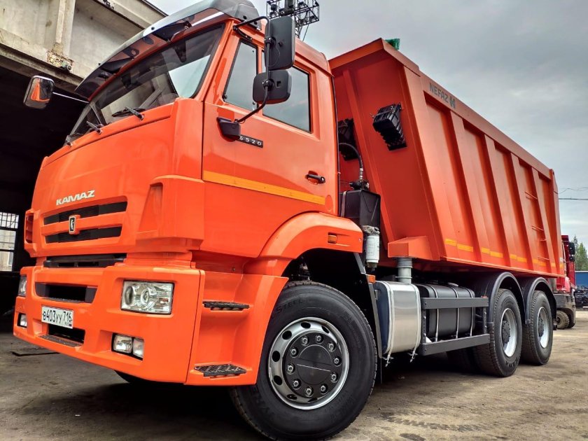 КАМАЗ 6520 самосвал