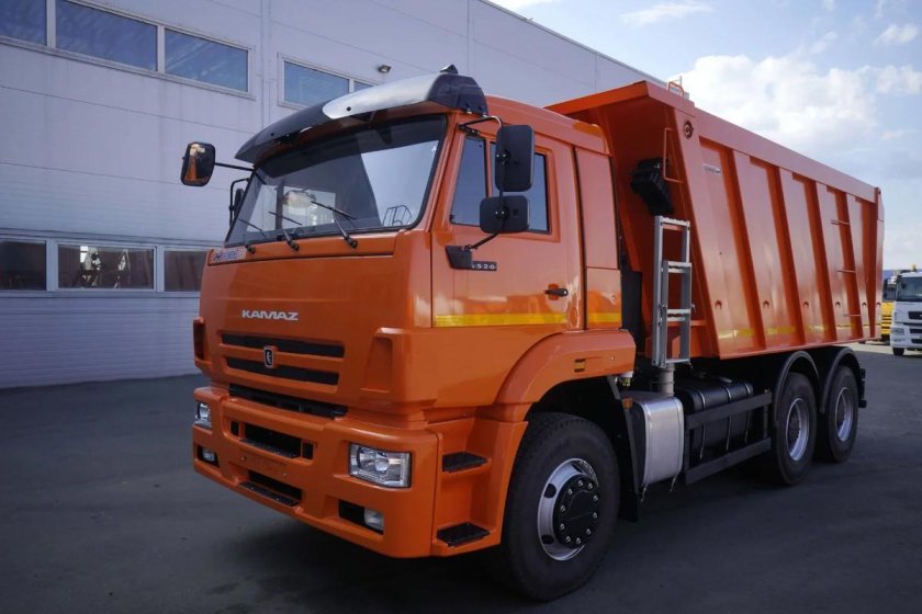 Самосвал КАМАЗ 6520-63