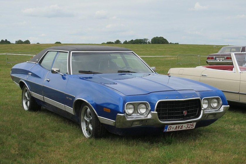 Ford Gran Torino 1972 sedan