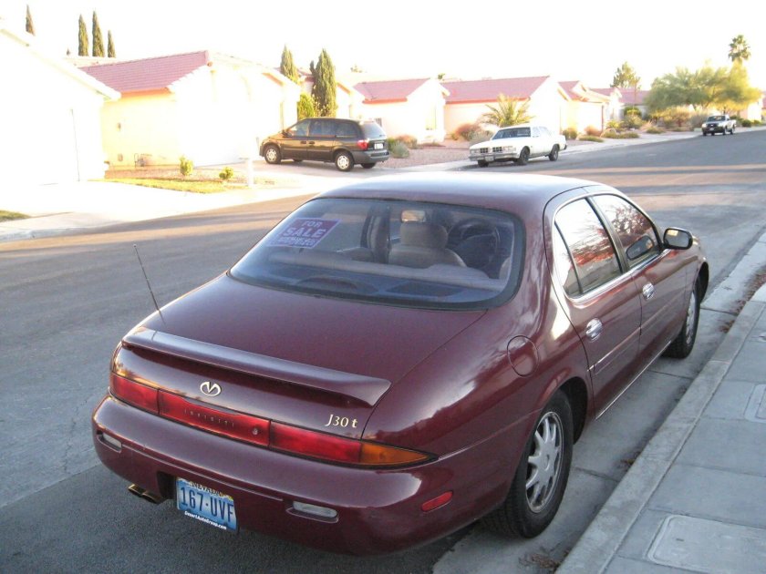 Infiniti j30, 1993