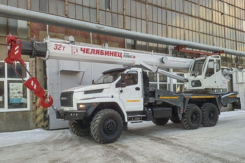 Кран автомобильный КС-55733