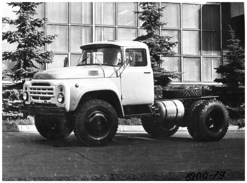 Грузовик ЗИЛ 138