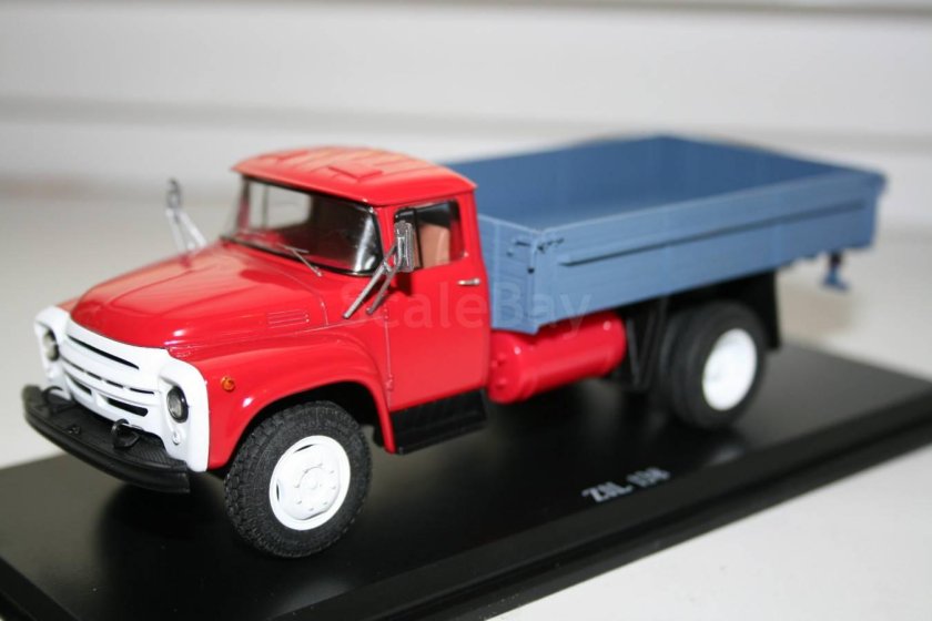 ЗИЛ-138и. Голубого цвета.