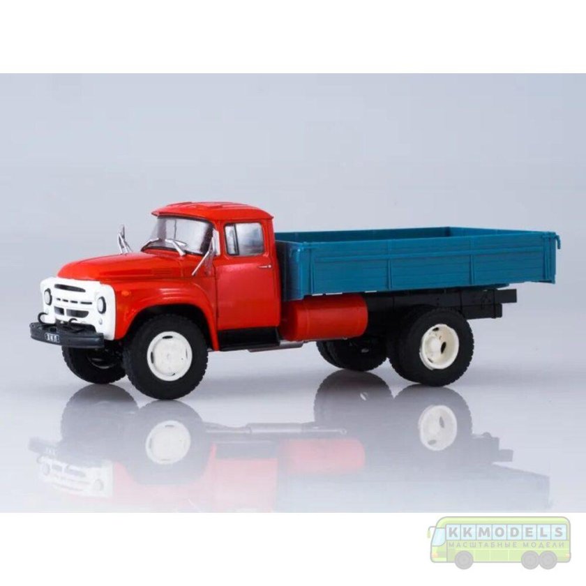 ЗИЛ-138и. Голубого цвета.