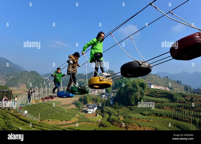 Чарвак канатная дорога