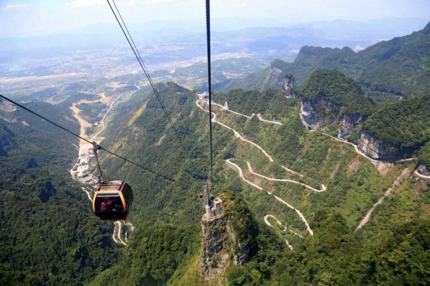 Гора Тяньмэнь в Китае