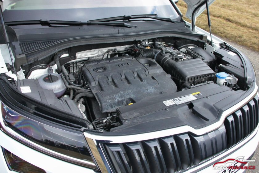 Моторный отсек Шкода Кодиак