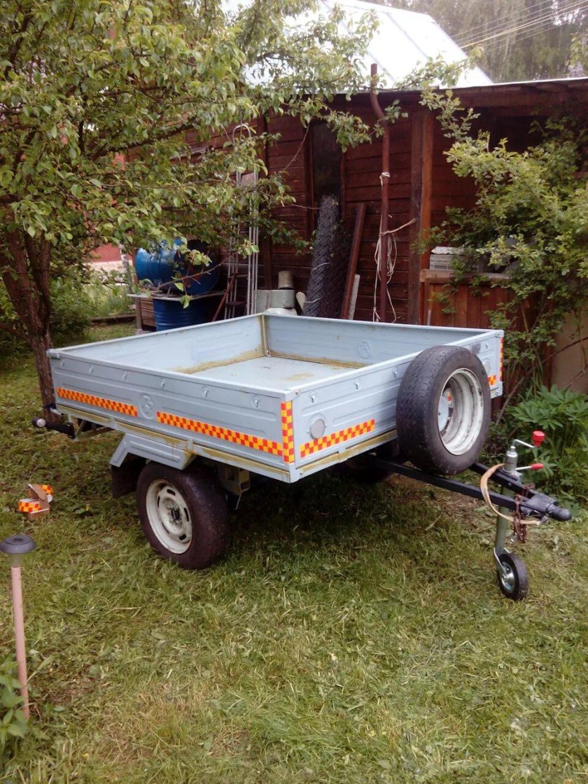 Легковой прицеп ВОЭАРЗ 81011