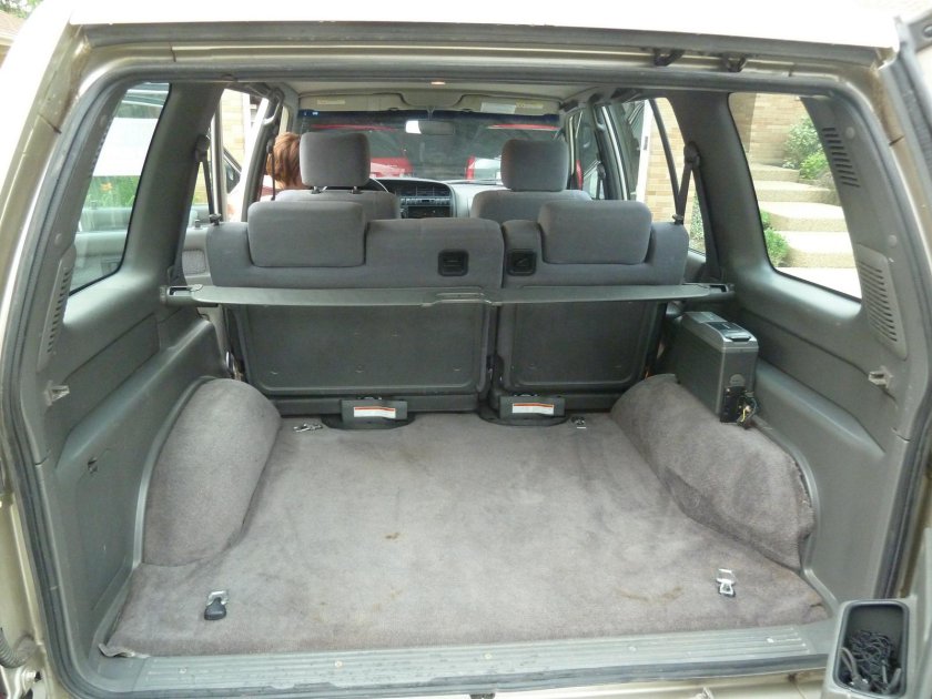 Isuzu Trooper 2000 салон