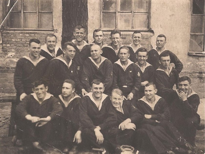 ВМУ им Фрунзе выпуск 1955 год