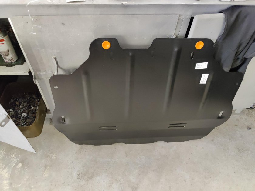 Защита мотора Скания 5 серии номер 1358683 pehd30 м 7490противошумный экран