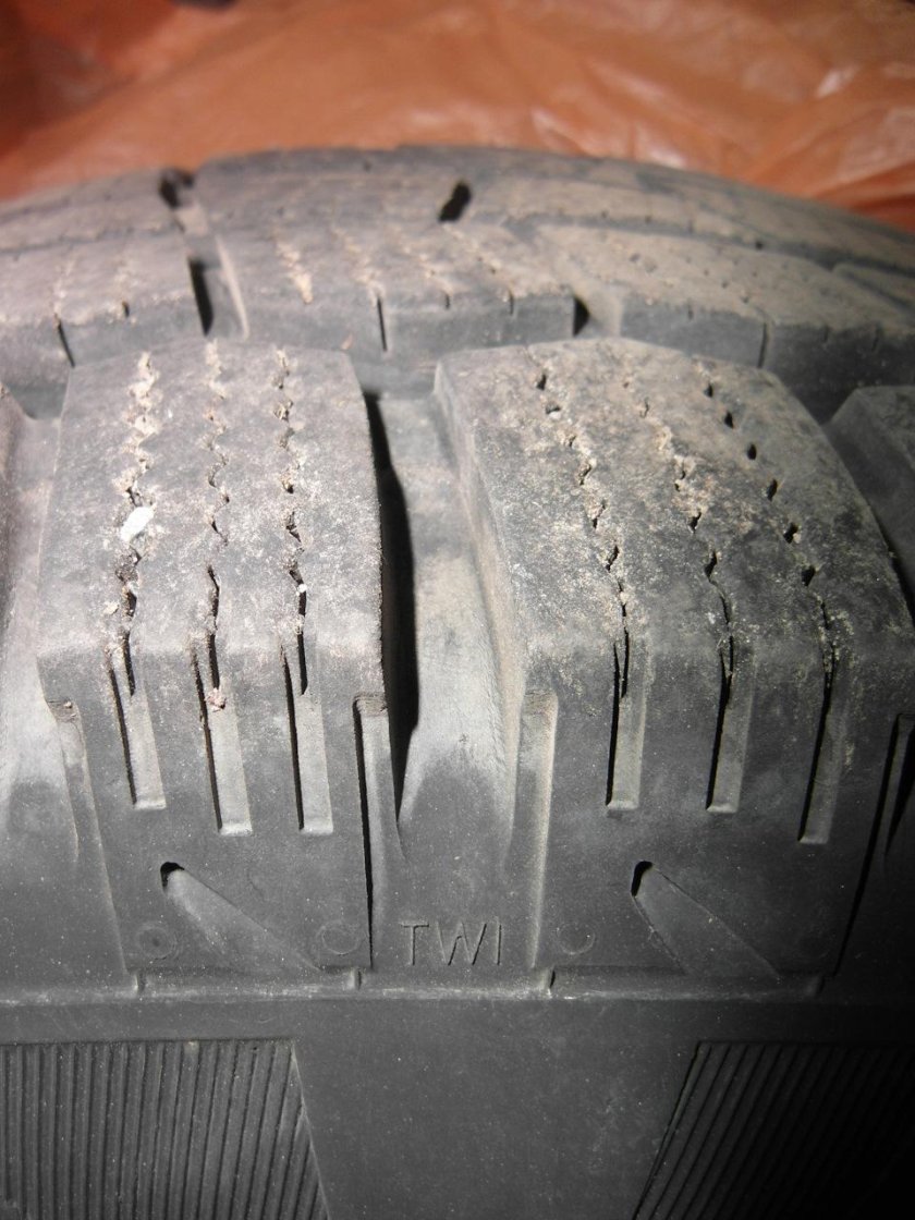 Ремонтные шипы