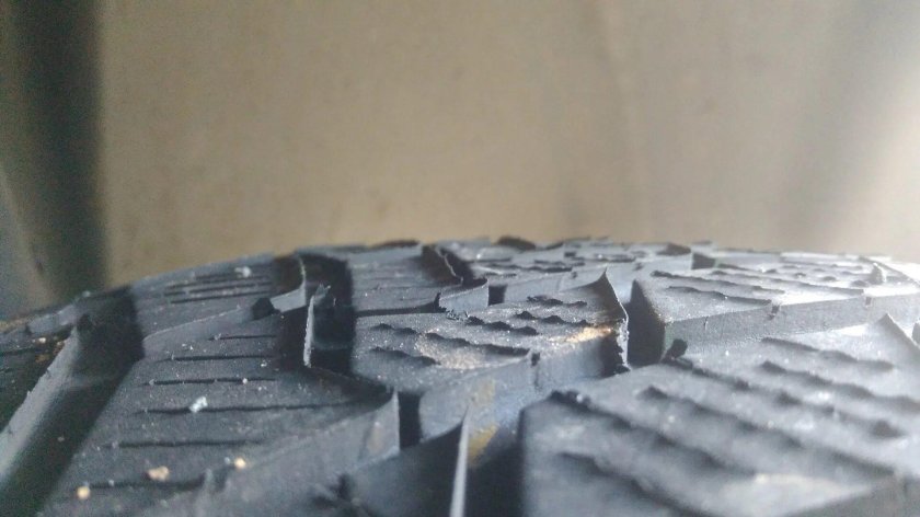 Гребенчатый износ протектора