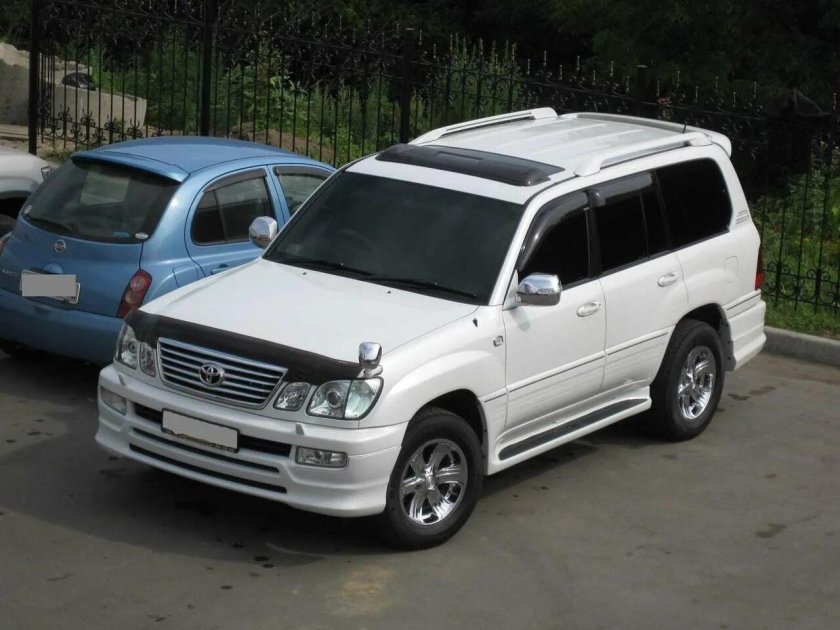 Land Cruiser 100 Cygnus