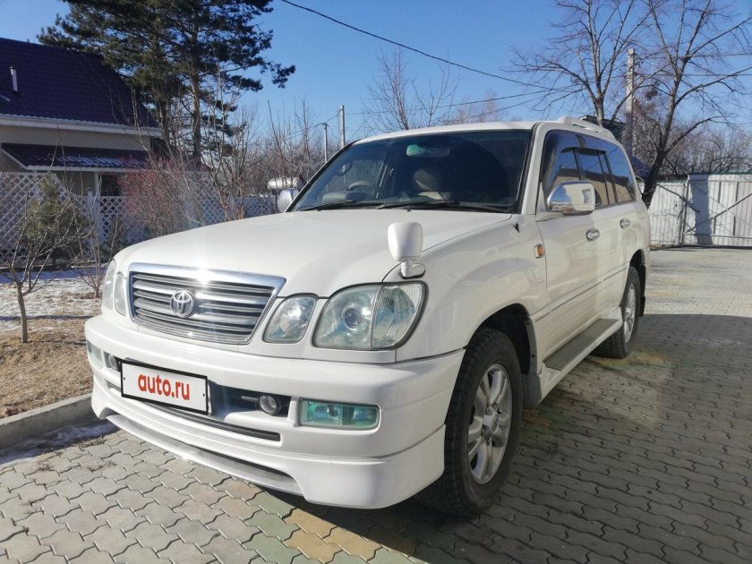 Toyota Land Cruiser Сигнус