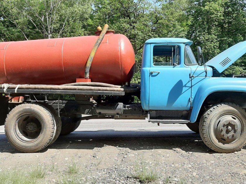 ЗИЛ 130 ассенизатор 5 кубов