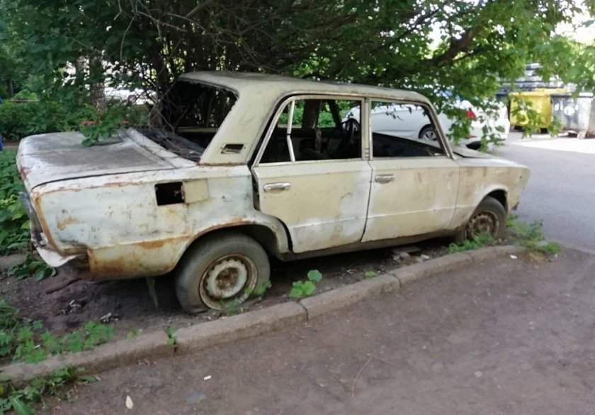 АВТОХЛАМ ВАЗ 2007 темно зеленый