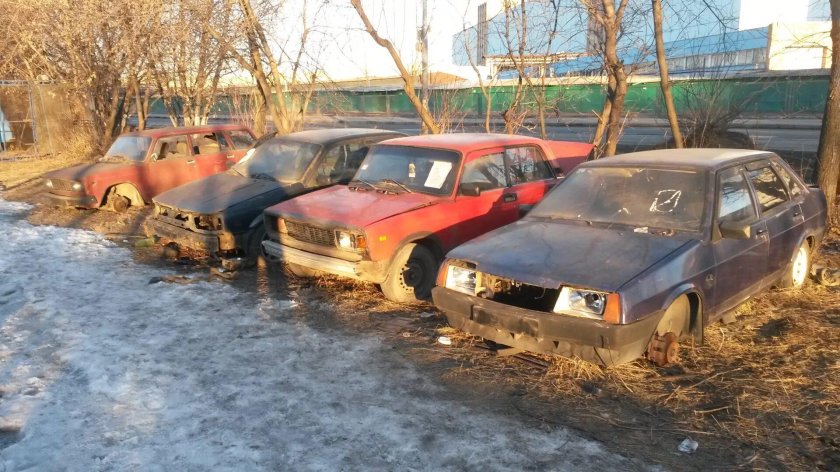 Брошенные авто в Москве