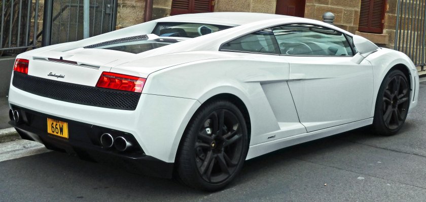 Ламборджини Галлардо 2011