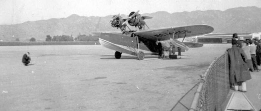Douglas Dolphin plane