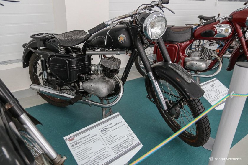 Мотоцикл Ковровец к-125