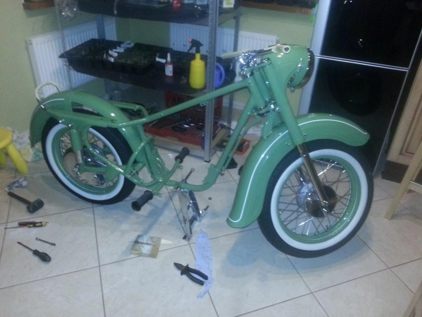 Рама Ковровец к-175