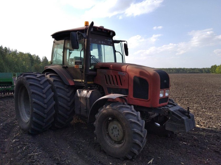 Трактор Беларус 2022