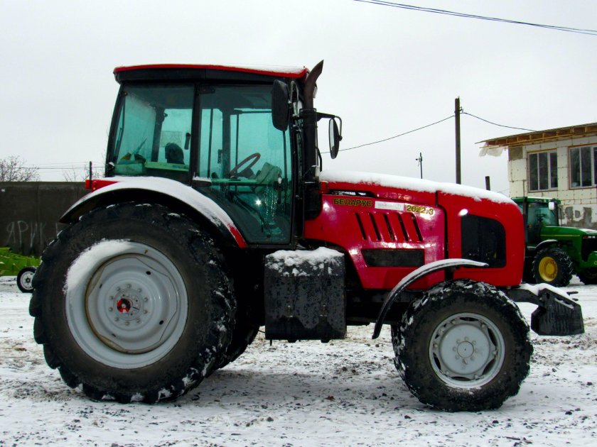 Трактор Беларус 2022