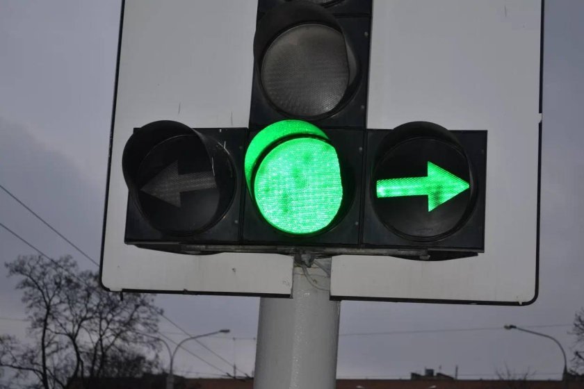 Светофор с доп секцией