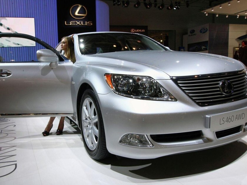 Лексус лс 460 2015