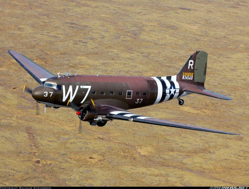 Douglas c-47 Skytrain