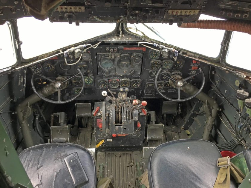 Douglas c 47 DC 3 изнутри