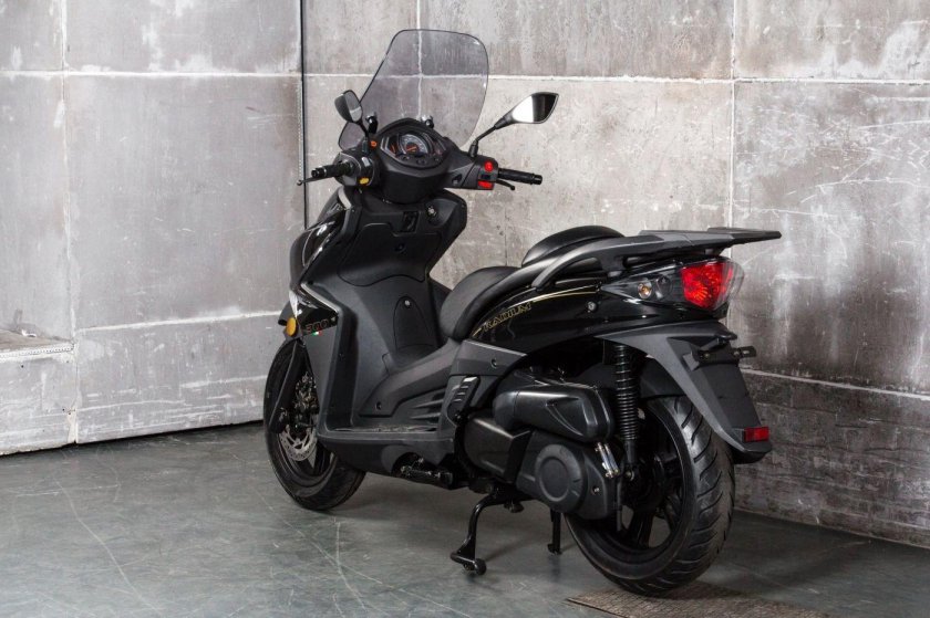 Скутер Radium 300